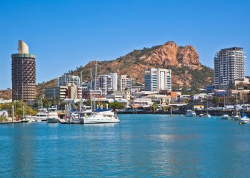 DHJA08 Australia, Queensland, Townsville, view of Ross Creek and the Townsville CBD with Castle Hill